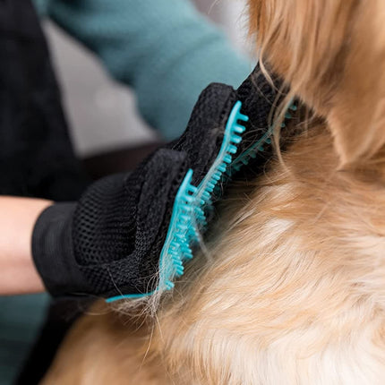 Trixie Fur Care Massage and Shine Gloves for Dogs and Cats (16x24cm)